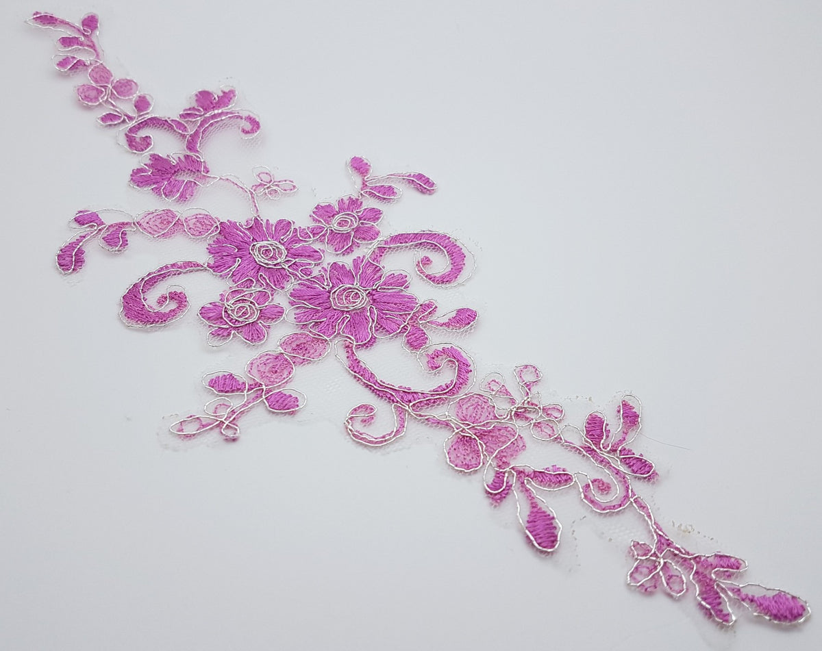 Motif en dentelle fuchsia rose fil argenté à coudre cocktail / mariage / customisation