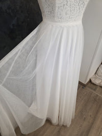 Robe de mariée en dentelle et tulle souple 42/44 · vue 11