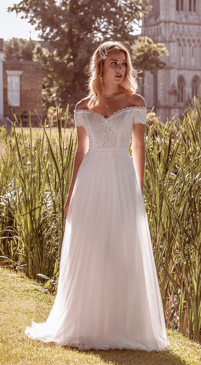 Robe de mariée en dentelle et tulle souple 42/44