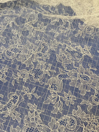 Dentelle très fine 100% soie · vue 2