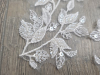 Applique dentelle ivoire perlée – motif feuilles brodées miroir 21 cm · vue 3