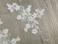 Appliqué dentelle ivoire clair perlé 26 cm – motif fleurs et feuilles sequins – broderie mariée à coudre · vue 6