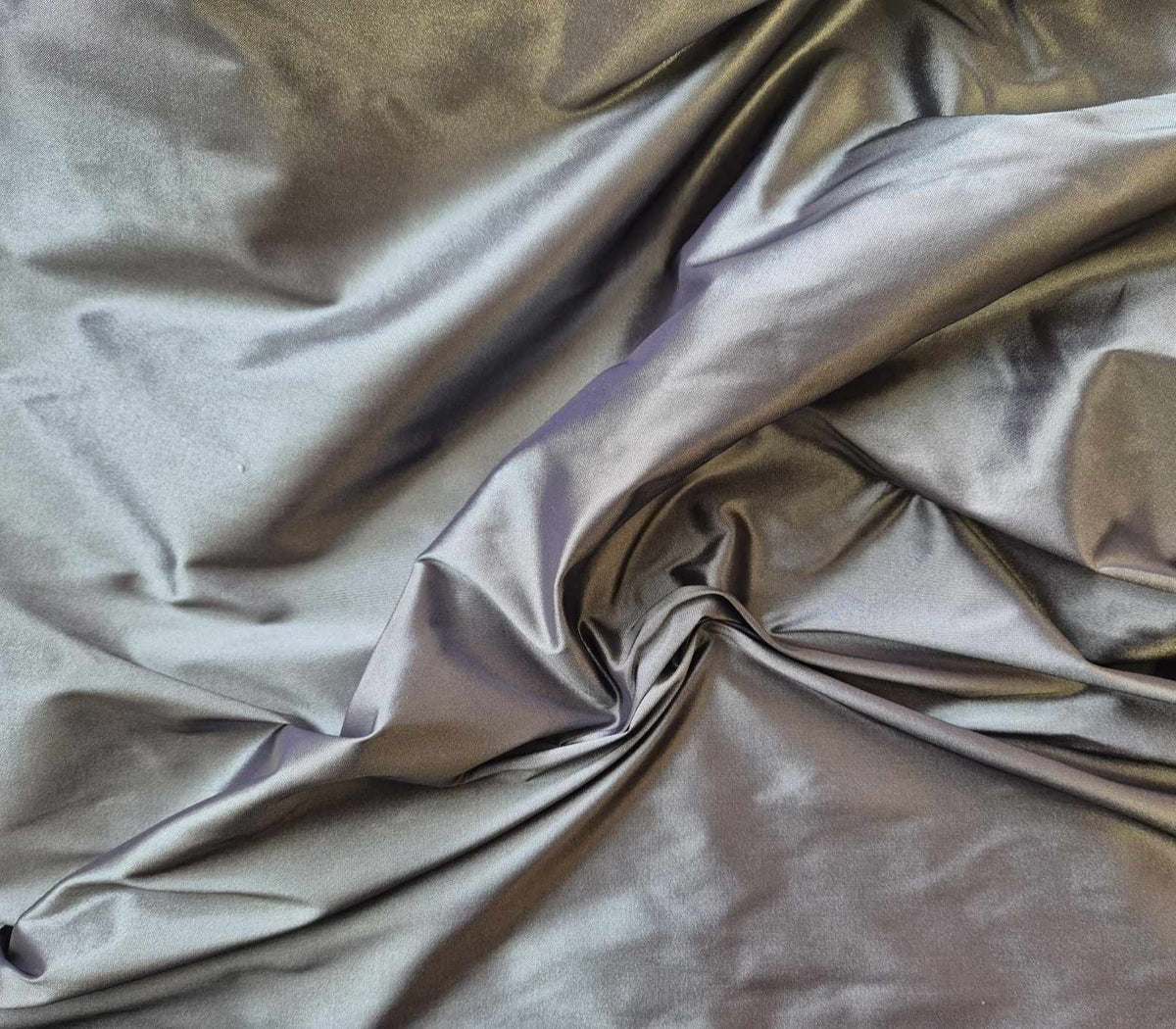 Taffetas craquant gris argent