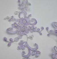 Motif dentelle parme pastel pour robe de mariée · vue 4