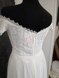 Robe de mariée en dentelle et tulle souple 42/44 · vue 9