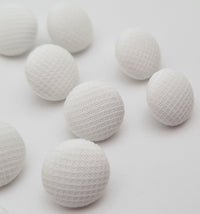 Boutons recouvert TULLE SATIN ivoire clair pour robe de mariée · vue 2