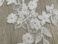 Appliqué dentelle ivoire clair perlé 26 cm – motif fleurs et feuilles sequins – broderie mariée à coudre · vue 5