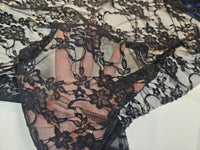 Dentelle noire fleurs coupon 1.5 · vue 2
