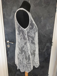Top mariée dentelle française ivoire clair – Coupe blousante asymétrique – Taille 40/42 · vue 4