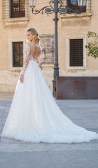 Robe de mariée avec manches amovibles taille 38 · vue 2
