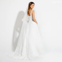 Robe de mariée forme trapèze avec petite traine Dernières pièces taille 50 et 42 · vue 3