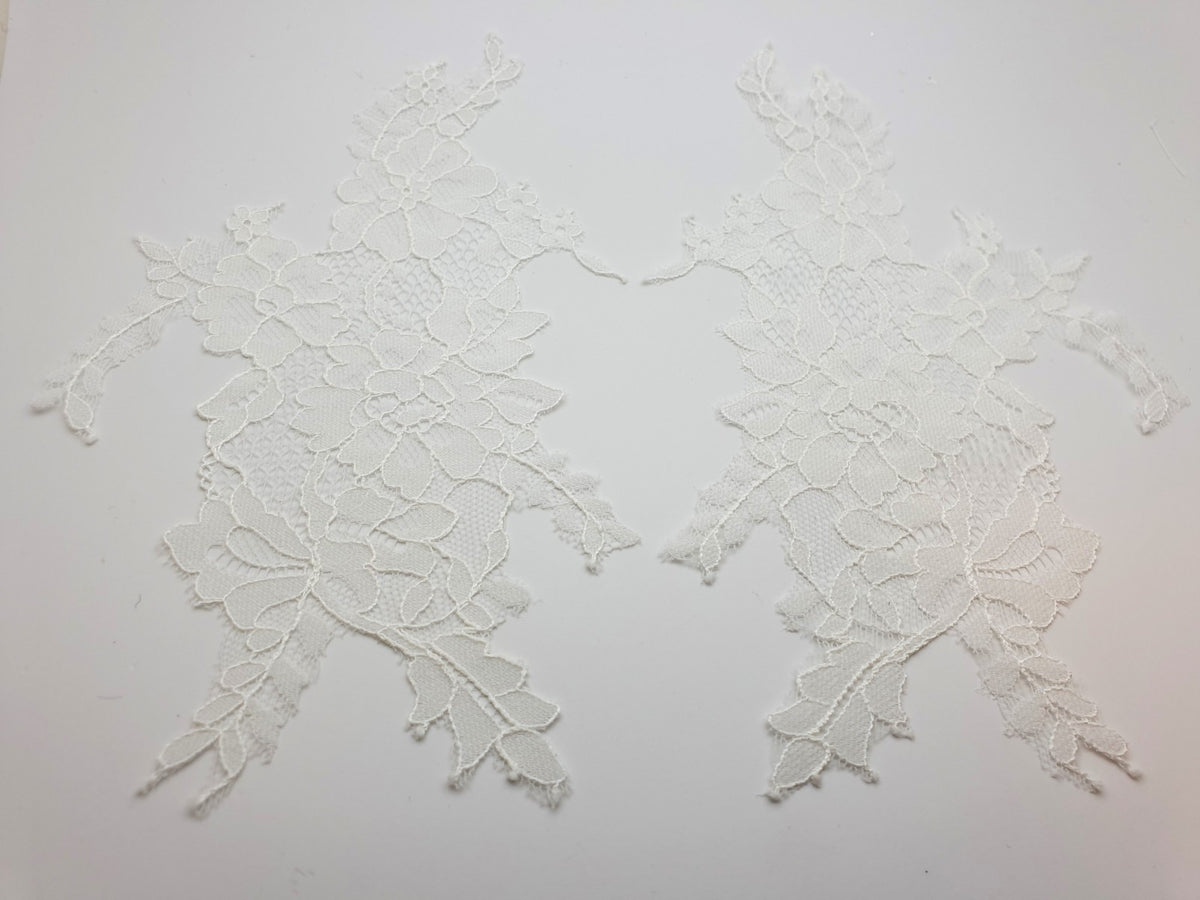 Motif pour robe de mariée dentelle fine ivoire