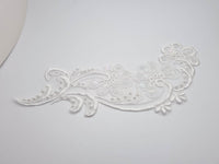 Motif arabasque ivoire perles et sequins pour robe de mariée · vue 3