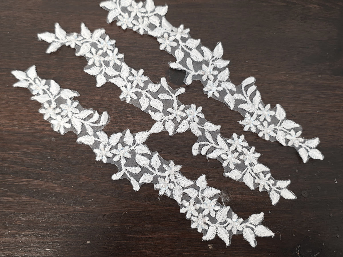 Lot unique de 3 motifs fin blanc avec perles
