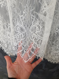 Top mariée en dentelle fine ivoire clair – Manches longues – Dos boutonné – Taille M · vue 10