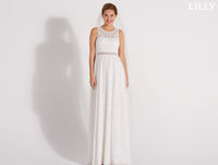 Robe de mariée en dentelle de la marque LILLY · vue 2