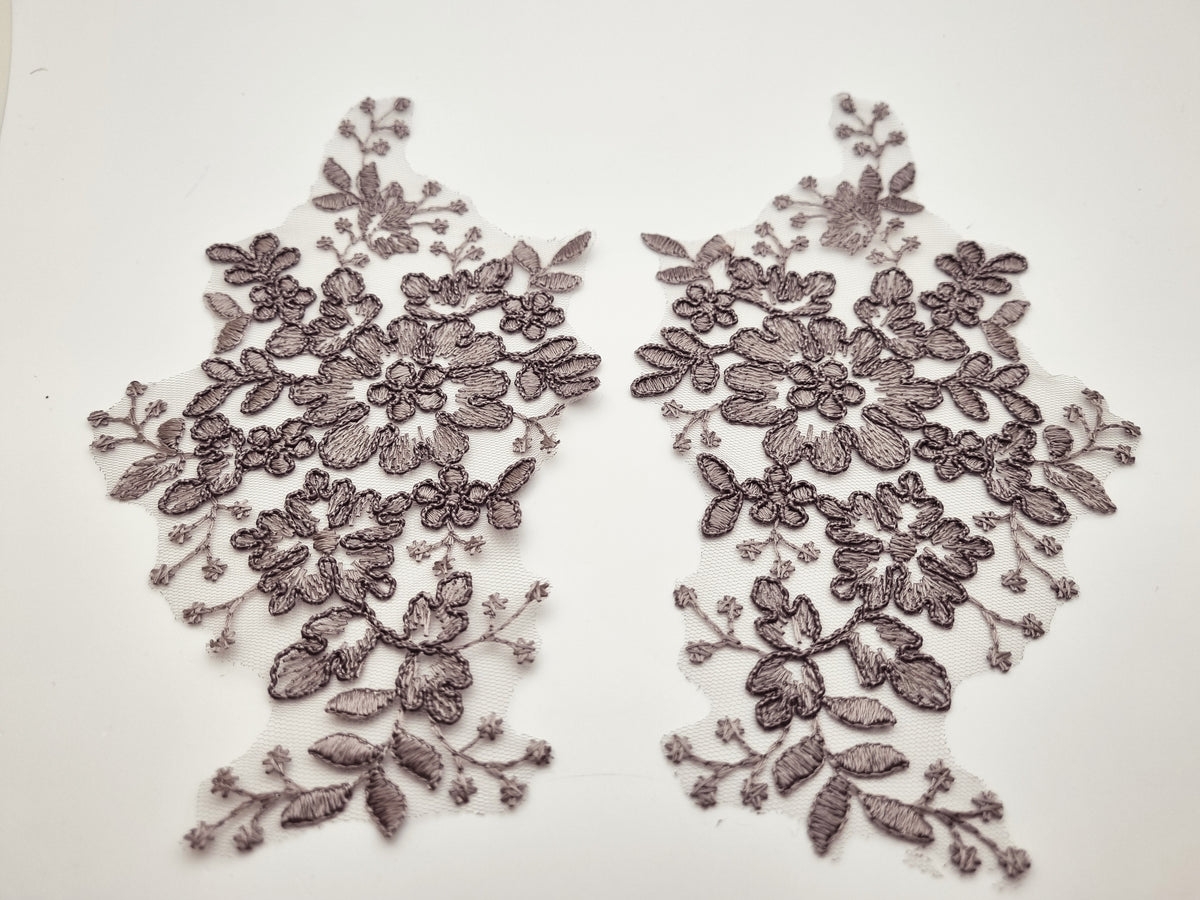 Motif dentelle taupe foncé fleurs et feuilles pour robe cocktail