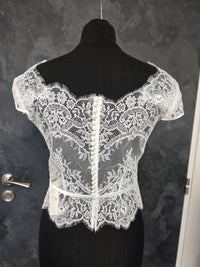 Top mariée dentelle ivoire clair – Manches courtes – Dos boutonné – Taille 36 · vue 9