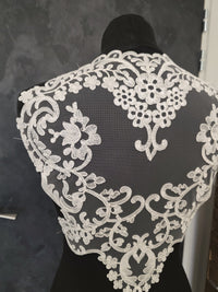 Motif pour dos en dentelle ivoire sur tulle · vue 2