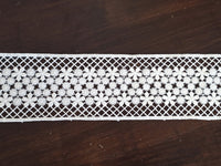 Galon Dentelle Guipure Ivoire Clair Large – Motifs Fleurs & Treillis, Vendu au Mètre · vue 4
