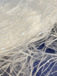 TULLE avec plumes et sequins pour création · vue 4