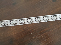 Petit galon de guipure motifs feuilles champêtre blanc · vue 3