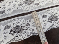 Dentelle Tulle Ivoire Motif Floral & Feuillage — Largeur 7 cm | Vendu au mètre · vue 3