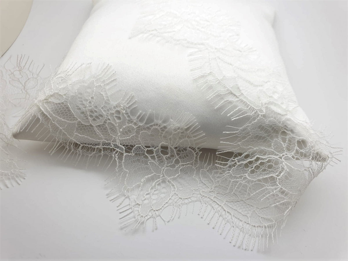 Galon de dentelle francaise fine ivoire
