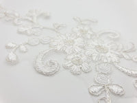Motif blanc fleuris argenté · vue 2