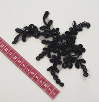 Motif noir brodé avec perles pour création · vue 2