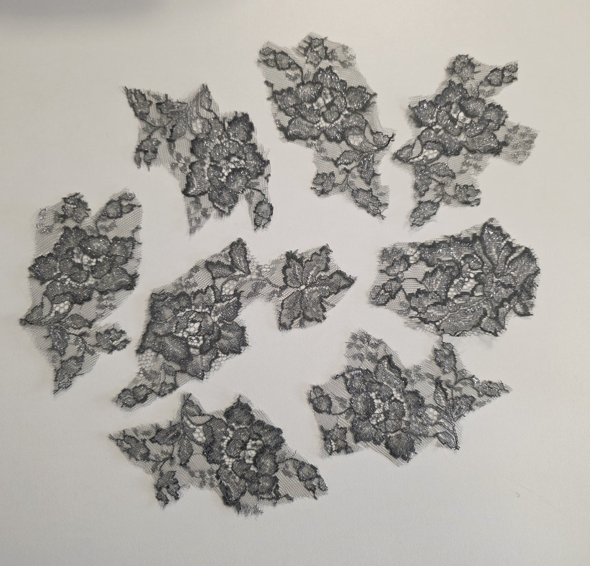 Lot de 9 motifs fin gris brillant argenté