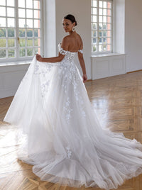 TESS Robe de mariée en dentelle florale, épaules dénudées et dos lacé