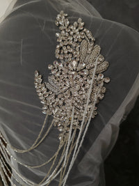 Motif dos strass avec chute de perles pour dos robe de mariée ou cocktail · vue 2
