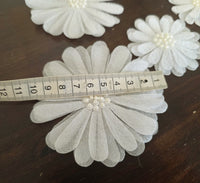 Lot de 6 fleurs ivoire avec perles · vue 3