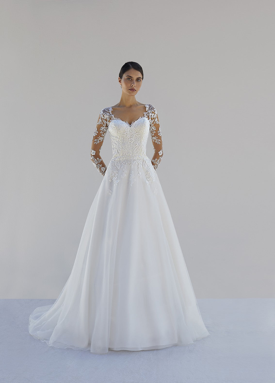 Robe de mariée à manches longues EQUINOXE