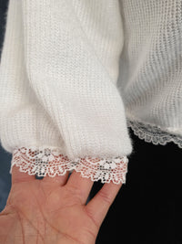 Pull mariée ivoire en maille douce – Dos ouvert élégant – Finitions dentelle – Mariage hiver · vue 5