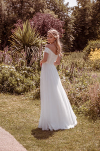 Robe de mariée en dentelle et tulle souple 42/44 · vue 2