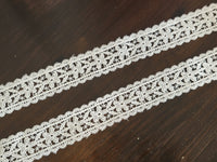 Galon Dentelle Guipure Ivoire Clair Motif Floral — Largeur 5 cm | Vendu par 10 cm · vue 2