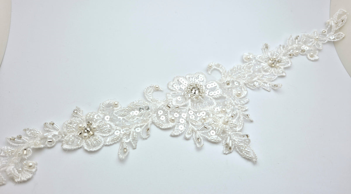 Long motif perles, strass , sequins ceinture ou encolure