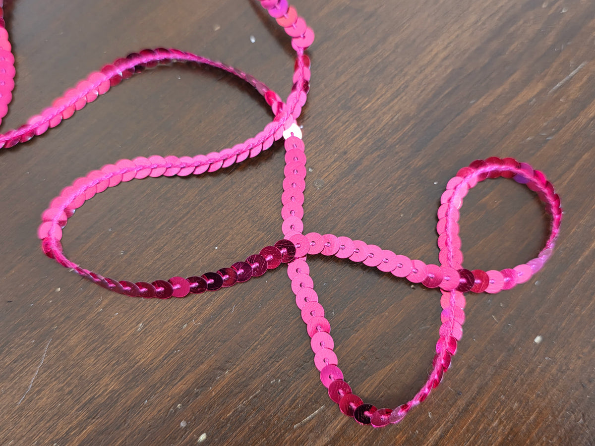 Galon fushia de sequins brillant pour DIY vendu par 5 mètre
