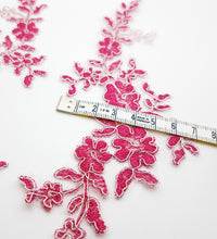 Motif en dentelle cerise fil argenté à coudre · vue 3