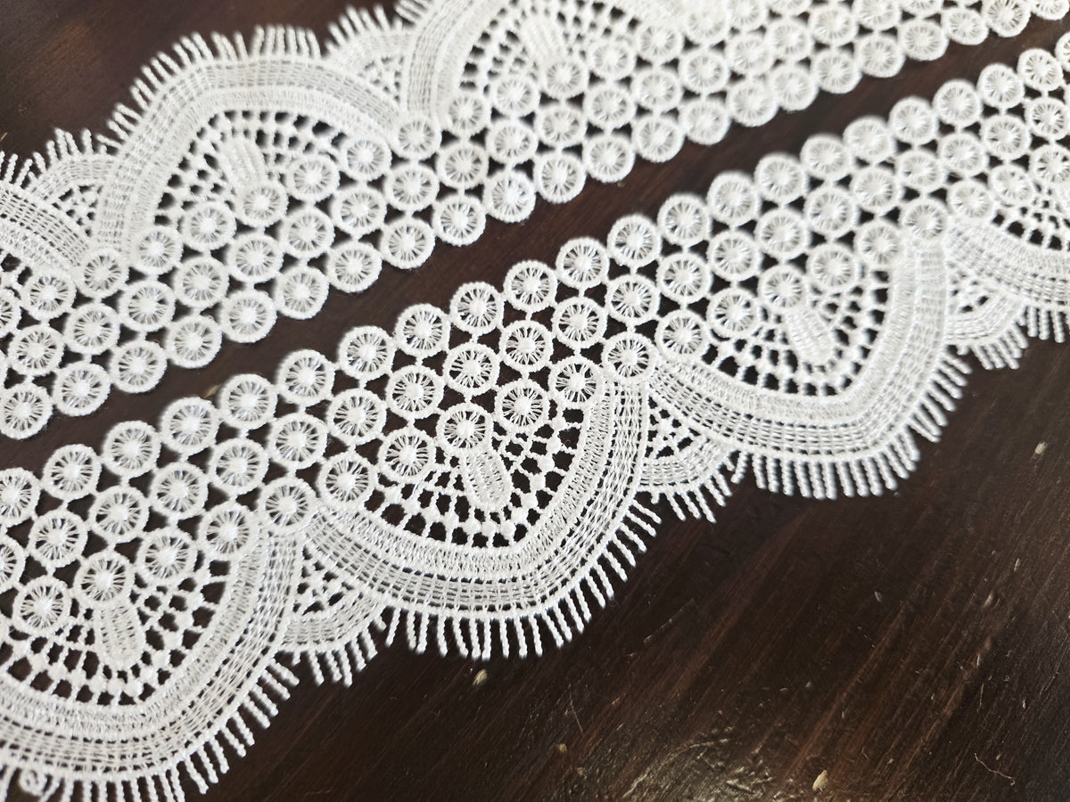 Galon Dentelle Guipure Ivoire Clair Rosaces & Bordure Festonnée — Largeur 5 cm | Vendu par 10 cm