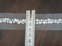 Galon perles ivoire clair sur tulle – 4 cm – perlée mariage couture – vendu par 10 cm · vue 3