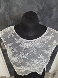 Top mariée dentelle fine ivoire clair – Dos boutonné – Tailles 36 (S) et 40 (L) · vue 5