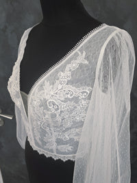 Top plumetie dentelle bohème mariée ivoire clair – Manches bouffantes en tulle – Taille 42 (XL) · vue 5