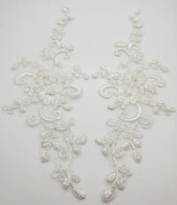 Motif fleurs perles et sequins blanc/ivoire pour robe de mariée · vue 2
