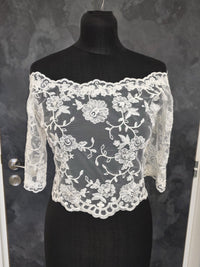 Top en dentelle col bateau manches 3/4 pour mariée · vue 4