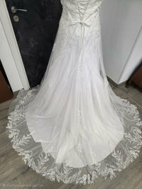 Robe de mariée forme trapèze avec petite traine Dernières pièces taille 50 et 42 · vue 4