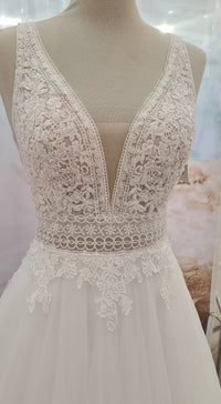 Très belle robe de mariée petite princesse Lilly · vue 2