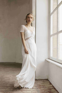 Robe de mariée en guipure géométrique et crêpe INFINI Lambert Créations